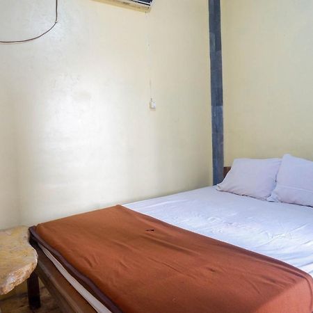 Hotel Kampoeng Drini Redpartner Brono Bagian luar foto
