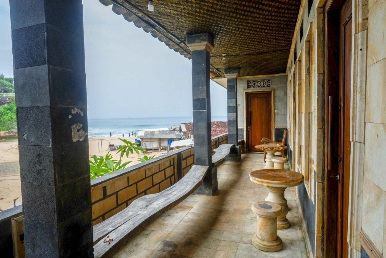 Hotel Kampoeng Drini Redpartner Brono Bagian luar foto