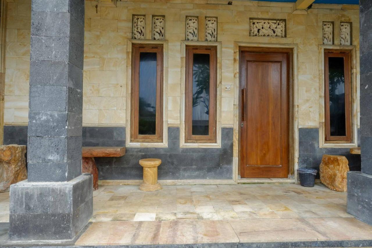 Hotel Kampoeng Drini Redpartner Brono Bagian luar foto