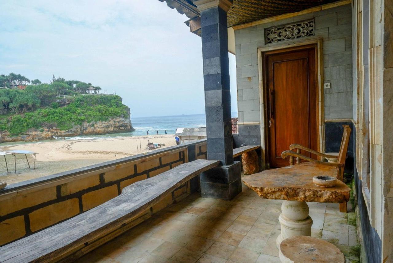 Hotel Kampoeng Drini Redpartner Brono Bagian luar foto
